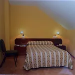 Nueva Allandesa Hotel 2*