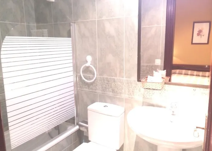 Nueva Allandesa Hotel 2*