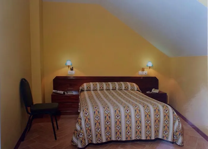 Nueva Allandesa Hotel 2*