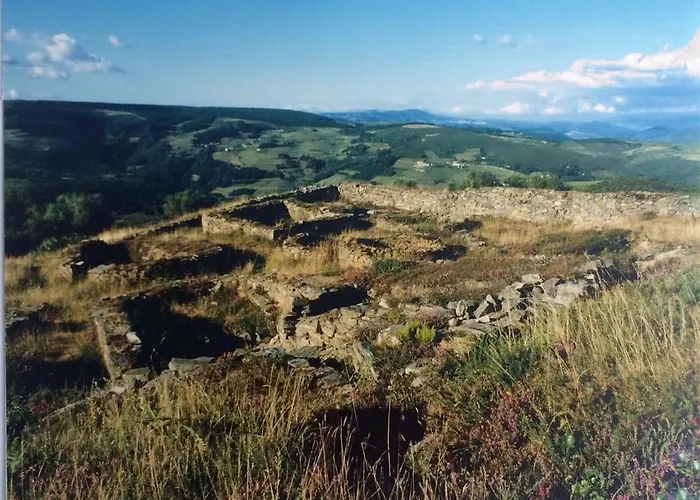 Nueva Allandesa Hotel