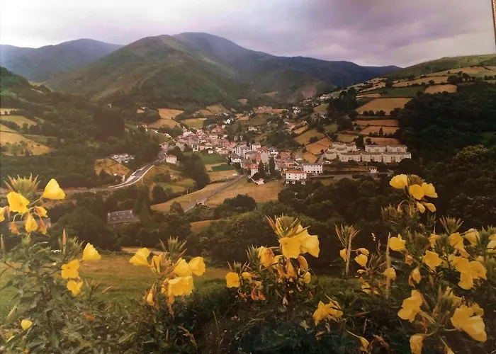 Nueva Allandesa Hotel 2*