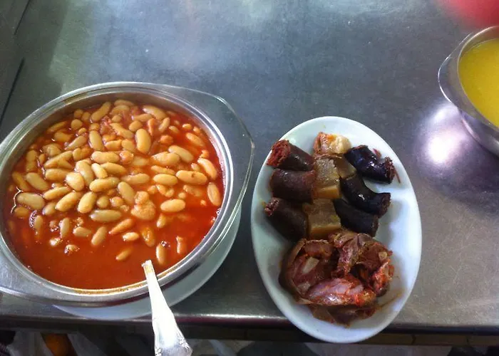 Nueva Allandesa Hotel